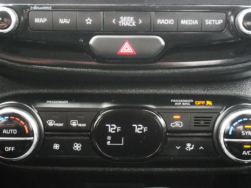 Used 2023 Kia Soul GT-Line image 28