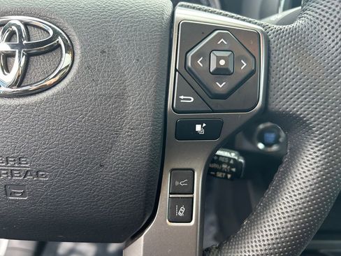 Used 2023 Toyota Tacoma Limited image 18