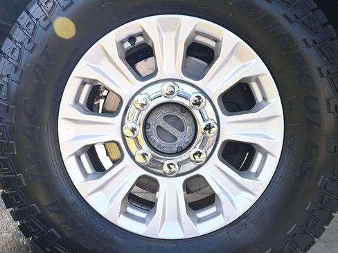 Used 2021 Ford F250 XLT w/ Camper Package image 50