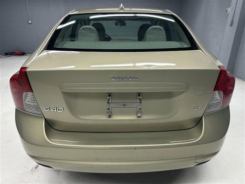 Used 2008 Volvo S40 2.4i image 6
