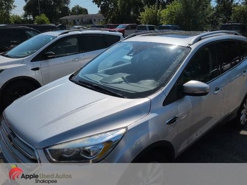 Used 2017 Ford Escape Titanium w/ Equipment Group 301A AWD/4WD image 2
