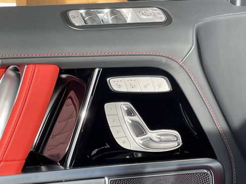 New 2026 Mercedes-Benz G 63 AMG 4MATIC image 9