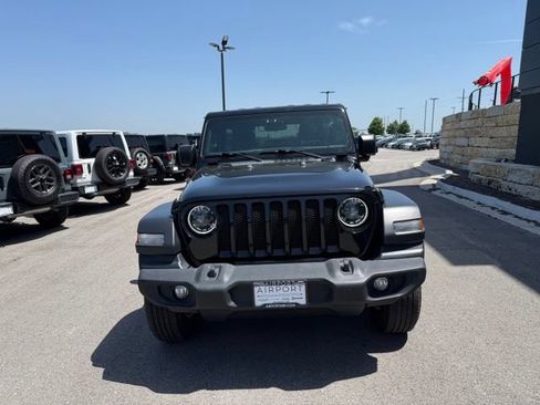Used 2023 Jeep Wrangler Unlimited Sport AWD/4WD image 8