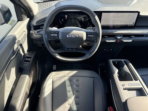 New 2026 Kia EV9 Wind image 13
