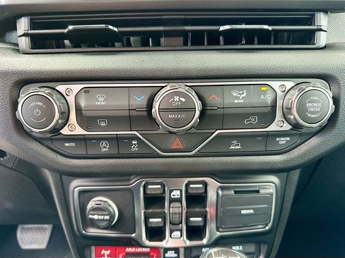 New 2026 Jeep Wrangler Unlimited Sport image 16