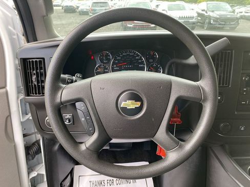 Used 2017 Chevrolet Express 3500 LT w/ LT Preferred Equipment Group image 23