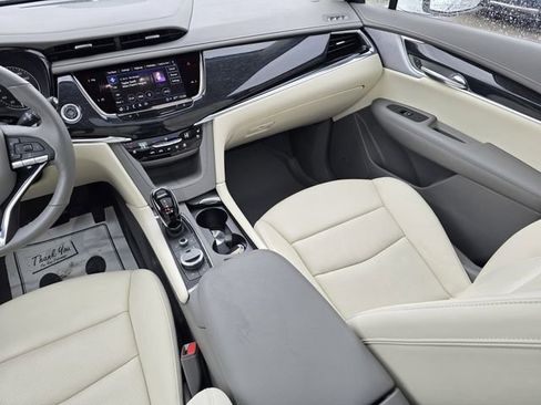 Certified 2023 Cadillac XT6 Premium Luxury w/ LPO, Floor Liner Package image 28