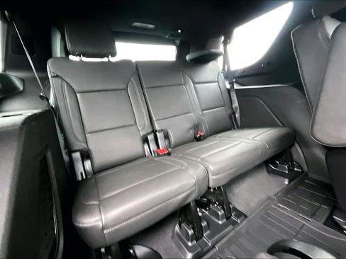 Used 2024 Chevrolet Tahoe Z71 w/ Z71 Off-Road Package image 30