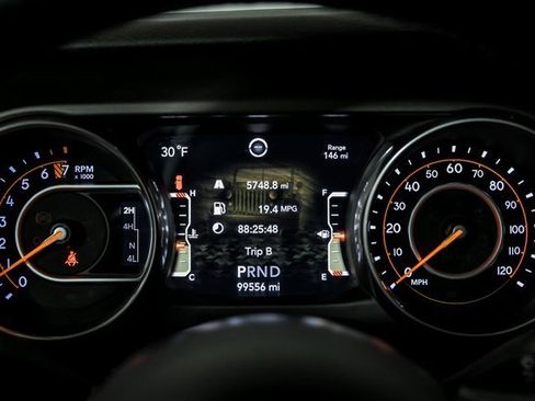 Used 2018 Jeep Wrangler Unlimited Sport S image 16