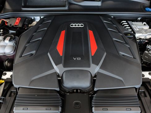 New 2026 Audi SQ8 Prestige image 4