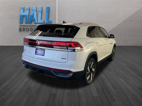 New 2026 Volkswagen Atlas Cross Sport SE image 5