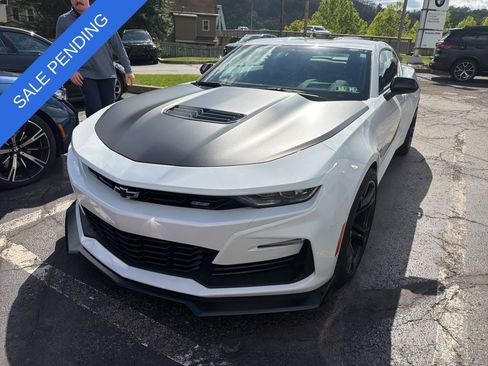 Used 2022 Chevrolet Camaro SS RWD image 1