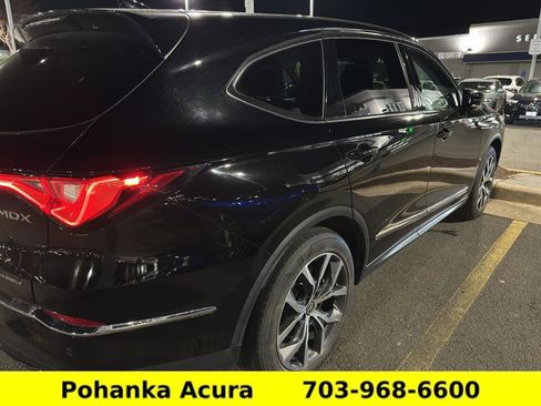Used 2023 Acura MDX SH-AWD w/ Technology Package image 3