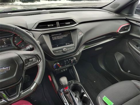 Used 2023 Chevrolet TrailBlazer RS image 19