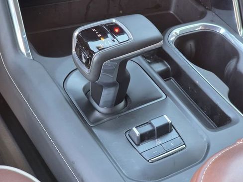 Used 2025 GMC Sierra 1500 Denali Ultimate image 23