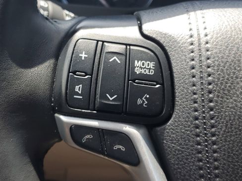 Used 2019 Toyota Highlander Limited AWD/4WD image 25