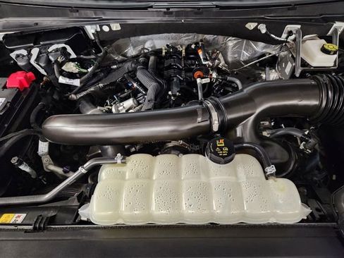 Used 2025 Lincoln Navigator Reserve image 33