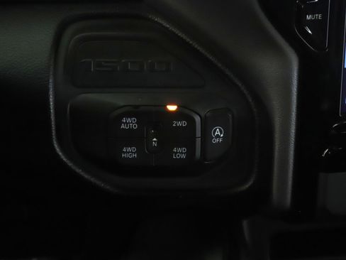 Used 2023 RAM 1500 Laramie AWD/4WD image 14