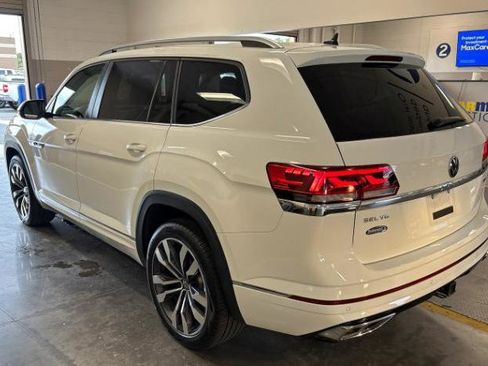 Used 2021 Volkswagen Atlas SEL R-Line AWD/4WD image 3
