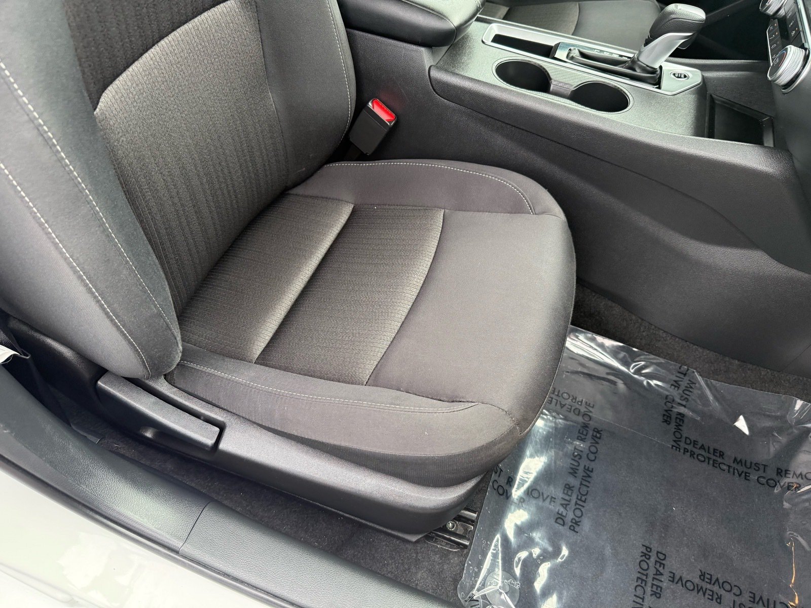 Used 2025 Nissan Altima 2.5 SV FWD image 32