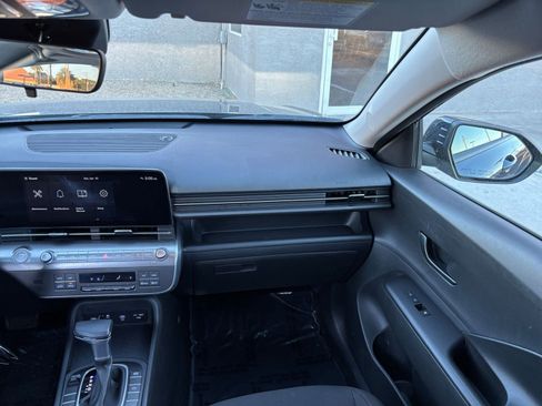 Used 2025 Hyundai Kona SEL image 35