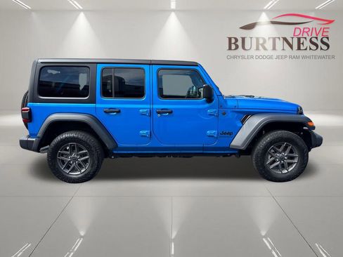 Used 2024 Jeep Wrangler Unlimited Sport AWD/4WD image 10