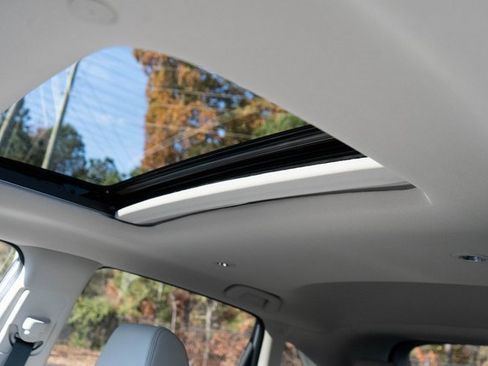 Certified 2026 Honda HR-V EX-L image 4