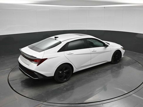 New 2026 Hyundai Elantra SEL Sport FWD image 33