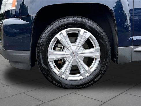 Used 2017 GMC Terrain SLE FWD image 11