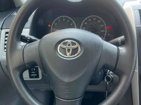 Used 2013 Toyota Corolla L FWD image 24