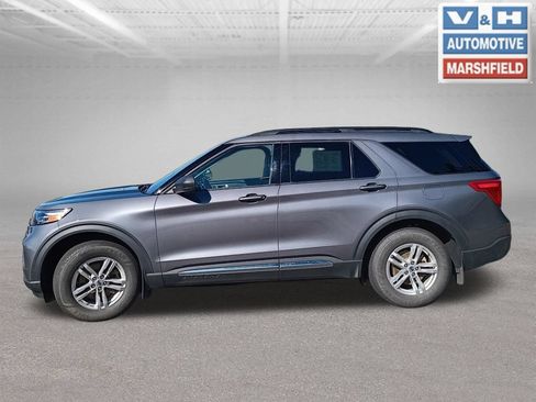 Used 2022 Ford Explorer XLT w/ Equipment Group 202A AWD/4WD image 25