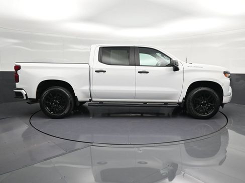 Used 2023 Chevrolet Silverado 1500 Custom RWD image 4