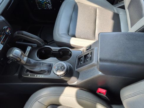 Used 2023 Ford Bronco Big Bend w/ Sasquatch Package AWD/4WD image 25