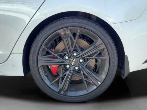 Used 2025 Genesis G70 3.3T Advanced w/ Sport Prestige Package RWD image 8