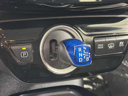 Certified 2021 Toyota Prius Prime LE FWD image 21