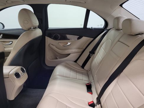 Used 2018 Mercedes-Benz C 300 Sedan w/ Premium Package image 18