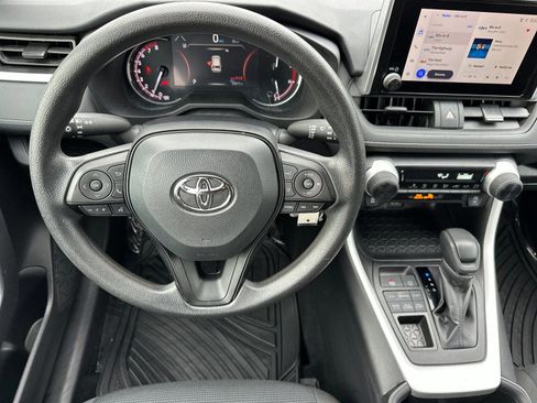 Used 2024 Toyota RAV4 LE image 13
