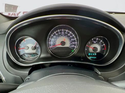 Used 2013 Chrysler 200 Limited image 14