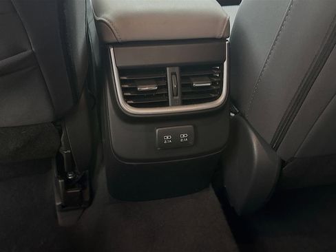 Used 2022 Subaru Outback Premium image 30