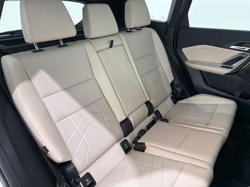 Used 2025 BMW X1 xDrive28i w/ Premium Package image 22