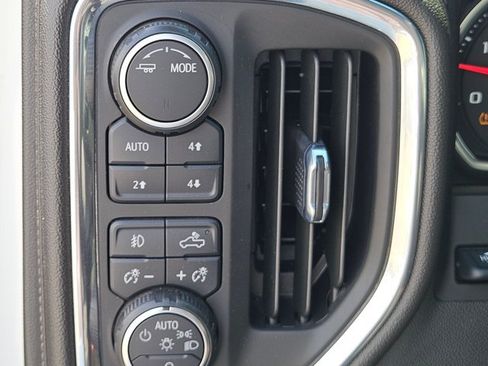 Used 2022 Chevrolet Silverado 3500 High Country w/ Z71 Off-Road Package AWD/4WD image 11