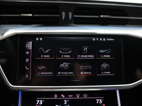 Used 2025 Audi RS 6 performance w/ Blue RS Design Package Plus image 21