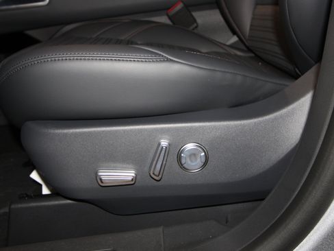 New 2026 Lincoln Nautilus Reserve w/ Jet Appearance Package image 6