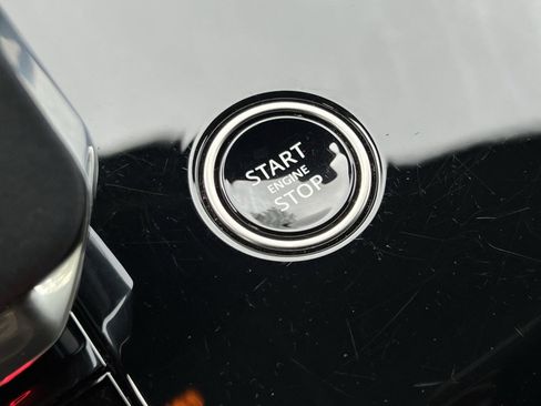 Used 2024 Land Rover Range Rover Sport Dynamic SE image 30