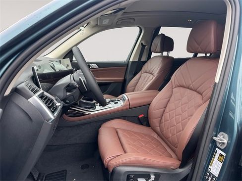 New 2026 BMW X7 xDrive40i image 9
