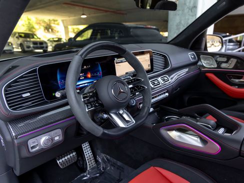 Used 2025 Mercedes-Benz GLE 63 AMG S image 4