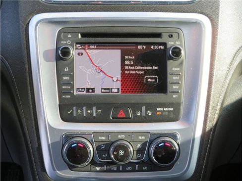 Used 2017 GMC Acadia Limited SLT image 8