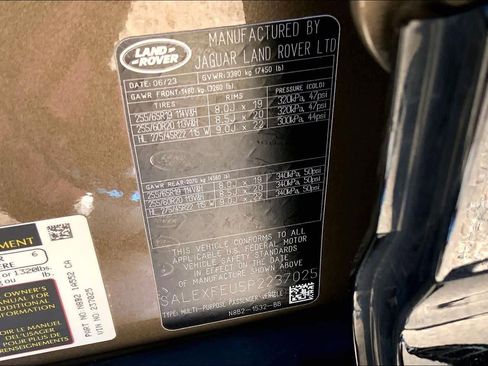 Certified 2023 Land Rover Defender 130 X AWD/4WD image 34