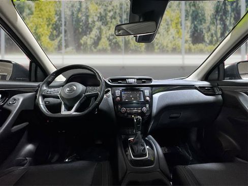 Used 2018 Nissan Rogue Sport SL w/ SL Premium Package image 21