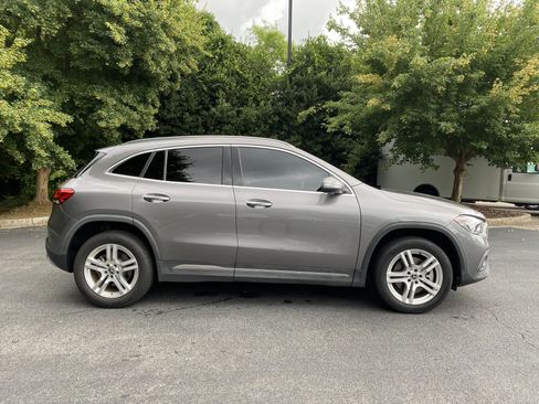 Used 2022 Mercedes-Benz GLA 250 4MATIC image 10